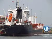 Nafta-/keemialaev müügiks