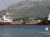 Nafta-/keemialaev müügiks