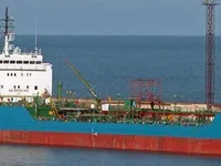 Nafta-/keemialaev müügiks