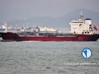 Nafta-/keemialaev müügiks