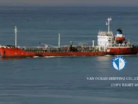 Nafta-/keemialaev müügiks