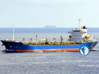 Nafta-/keemialaev müügiks