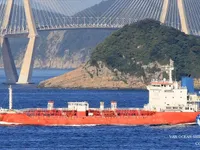 Nafta-/keemialaev müügiks