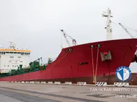 Nafta-/keemialaev müügiks