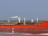Nafta-/keemialaev müügiks