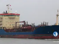 Nafta-/keemialaev müügiks