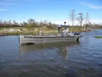 Maandamisalus, tank müügiks