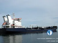 Nafta-/keemialaev müügiks