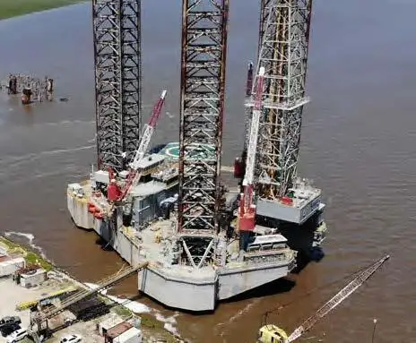 LNG vedav laev müügiks