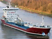 Nafta-/keemialaev müügiks