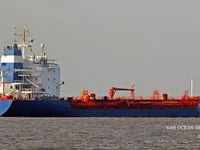 Nafta-/keemialaev müügiks