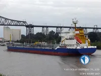 Nafta-/keemialaev müügiks