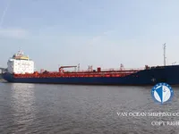 Nafta-/keemialaev müügiks