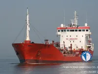 Nafta-/keemialaev müügiks