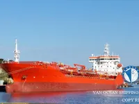 Nafta-/keemialaev müügiks