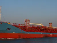 Nafta-/keemialaev müügiks