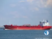Nafta-/keemialaev müügiks