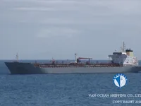 Nafta-/keemialaev müügiks