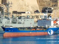 Nafta-/keemialaev müügiks