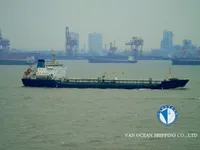Nafta-/keemialaev müügiks
