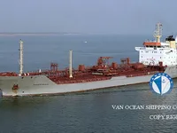 Nafta-/keemialaev müügiks