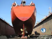 Nafta-/keemialaev müügiks