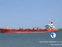 Nafta-/keemialaev müügiks