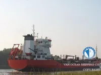 Nafta-/keemialaev müügiks