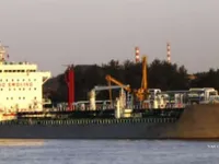 Nafta-/keemialaev müügiks
