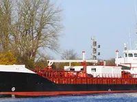 Nafta-/keemialaev müügiks