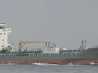 Nafta-/keemialaev müügiks