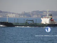 Nafta-/keemialaev müügiks