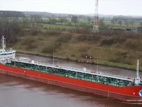 Nafta-/keemialaev müügiks