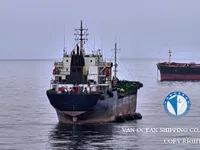 Nafta-/keemialaev müügiks
