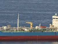 Nafta-/keemialaev müügiks