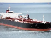 Nafta-/keemialaev müügiks