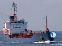 Nafta-/keemialaev müügiks