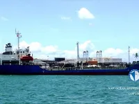 Nafta-/keemialaev müügiks