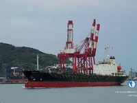 Nafta-/keemialaev müügiks