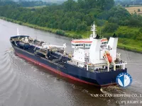 Nafta-/keemialaev müügiks