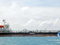 Nafta-/keemialaev müügiks