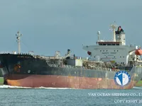 Nafta-/keemialaev müügiks