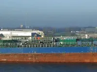 Nafta-/keemialaev müügiks