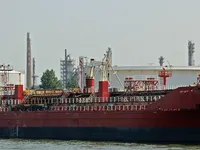 Nafta-/keemialaev müügiks