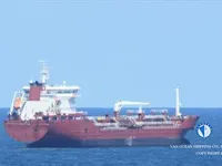 Nafta-/keemialaev müügiks