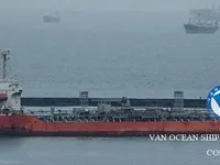 Nafta-/keemialaev müügiks