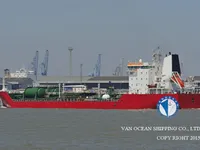 Nafta-/keemialaev müügiks