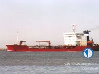 Nafta-/keemialaev müügiks