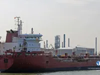 Nafta-/keemialaev müügiks