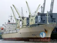 Nafta-/keemialaev müügiks